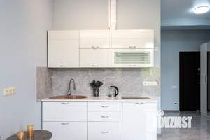 Студия квартира, посуточно, 32м2, 7/10 этаж