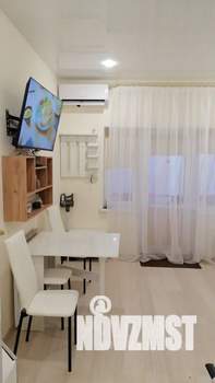 Студия квартира, посуточно, 20м2, 1/3 этаж