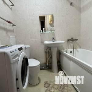 1-к квартира, посуточно, 42м2, 3/10 этаж