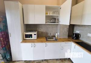 Студия квартира, посуточно, 25м2, 1/3 этаж