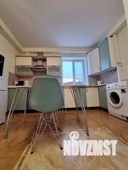 Студия квартира, посуточно, 20м2, 1/3 этаж