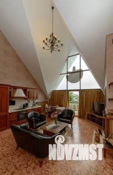 4-к квартира, посуточно, 120м2, 4/4 этаж