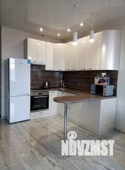 Студия квартира, посуточно, 36м2, 17/19 этаж