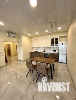 Студия квартира, посуточно, 70м2, 4/18 этаж