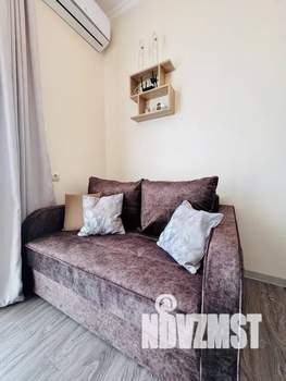 Студия квартира, посуточно, 38м2, 6/6 этаж