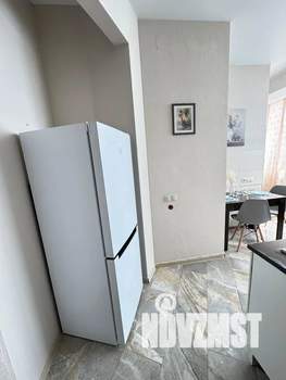 Студия квартира, посуточно, 42м2, 9/13 этаж