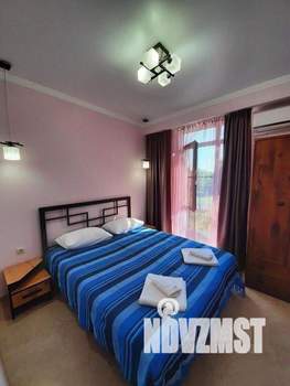 2-к квартира, посуточно, 42м2, 1/1 этаж