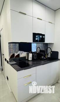 Студия квартира, посуточно, 18м2, 18/19 этаж