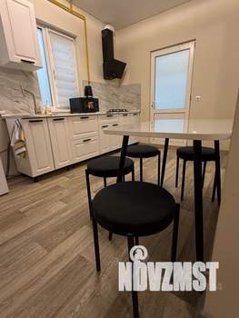 2-к квартира, посуточно, 50м2, 1/2 этаж