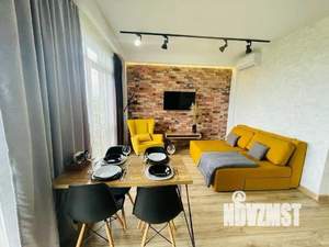 1-к квартира, посуточно, 38м2, 1/1 этаж