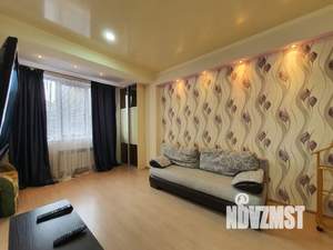 Студия квартира, посуточно, 36м2, 1/5 этаж