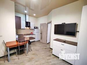 1-к квартира, посуточно, 40м2, 1/1 этаж