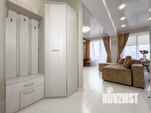 Студия квартира, посуточно, 32м2, 10/13 этаж