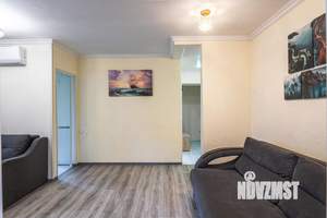 2-к квартира, посуточно, 50м2, 1/1 этаж