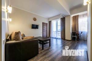 1-к квартира, посуточно, 65м2, 1/1 этаж