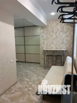 Студия квартира, посуточно, 40м2, 2/5 этаж