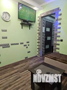 2-к квартира, посуточно, 39м2, 3/5 этаж