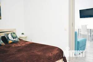 Студия квартира, посуточно, 32м2, 1/4 этаж