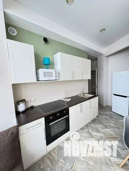 Студия квартира, посуточно, 42м2, 9/13 этаж