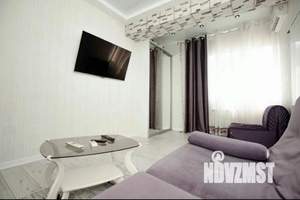 2-к квартира, посуточно, 50м2, 1/1 этаж