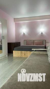 1-к квартира, посуточно, 42м2, 1/1 этаж