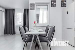 Студия квартира, посуточно, 30м2, 1/12 этаж