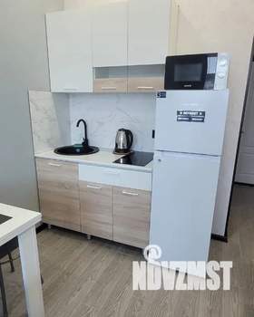 Студия квартира, посуточно, 28м2, 3/3 этаж