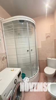 Студия квартира, посуточно, 40м2, 7/8 этаж