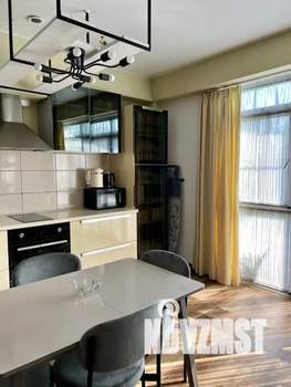 1-к квартира, посуточно, 37м2, 2/4 этаж