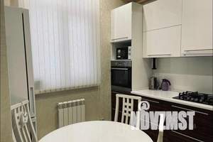 1-к квартира, посуточно, 40м2, 1/8 этаж