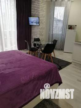 Студия квартира, посуточно, 44м2, 5/6 этаж