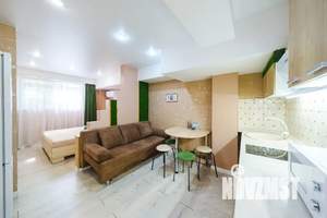 Студия квартира, посуточно, 25м2, 1/7 этаж