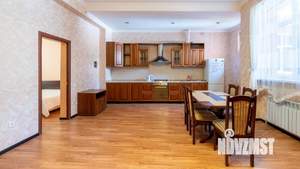 3-к квартира, посуточно, 103м2, 1/1 этаж