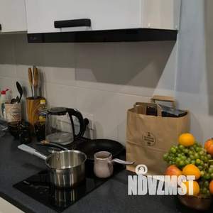 Студия квартира, посуточно, 25м2, 1/10 этаж