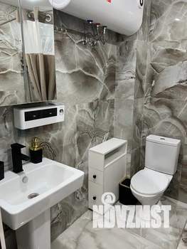 Студия квартира, посуточно, 30м2, 1/3 этаж