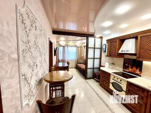 2-к квартира, посуточно, 60м2, 6/18 этаж