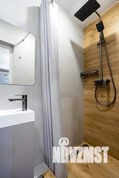 Студия квартира, посуточно, 25м2, 1/5 этаж