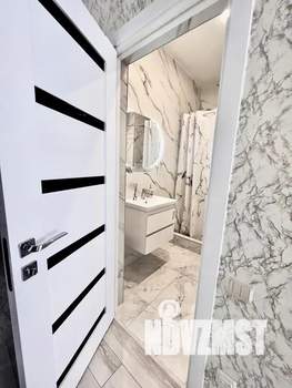 Студия квартира, посуточно, 29м2, 1/3 этаж
