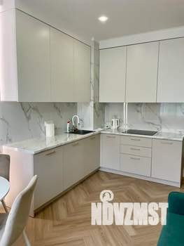 2-к квартира, посуточно, 38м2, 6/18 этаж