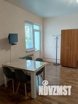 2-к квартира, посуточно, 45м2, 1/2 этаж