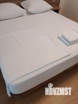 Студия квартира, посуточно, 10м2, 5/5 этаж