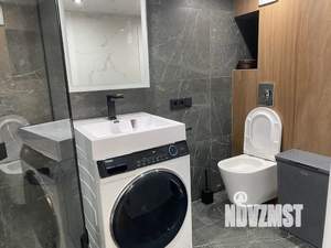 2-к квартира, посуточно, 100м2, 1/30 этаж