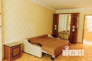 3-к квартира, посуточно, 72м2, 1/1 этаж
