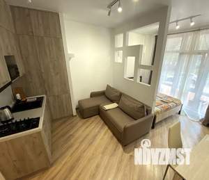 Студия квартира, посуточно, 29м2, 1/5 этаж