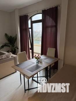 Студия квартира, посуточно, 35м2, 16/17 этаж