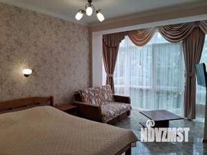 Студия квартира, посуточно, 40м2, 1/5 этаж