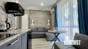 Студия квартира, посуточно, 18м2, 1/4 этаж