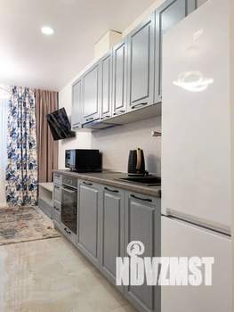 1-к квартира, посуточно, 46м2, 2/18 этаж