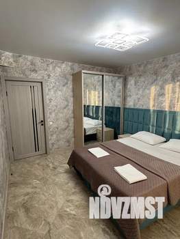 1-к квартира, посуточно, 35м2, 1/2 этаж