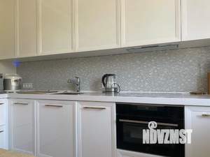 3-к квартира, посуточно, 67м2, 1/1 этаж